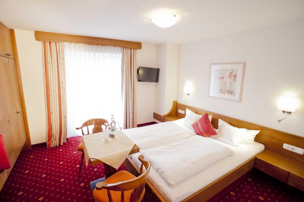 Gästehaus Birkenhof Oberstdorf Zimmer foto