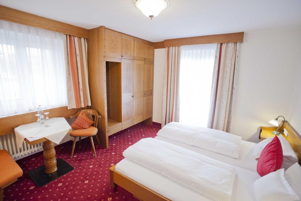 Gästehaus Birkenhof Oberstdorf Zimmer foto