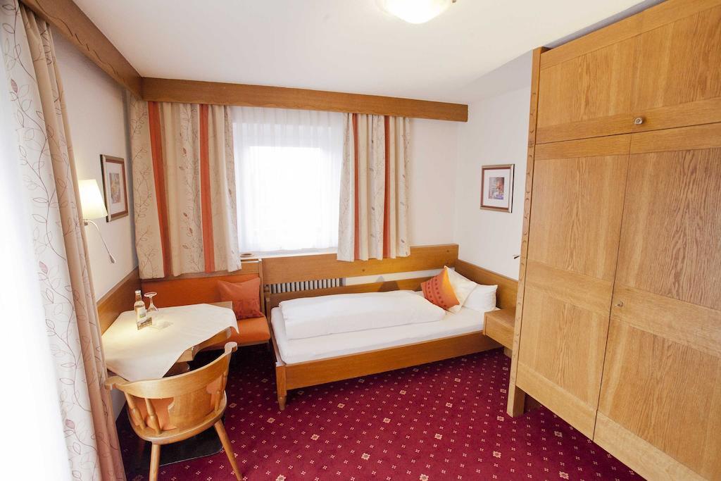 Gästehaus Birkenhof Oberstdorf Zimmer foto
